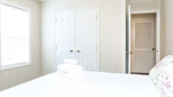 1 Schlafzimmer, Schreibtisch, Bügeleisen/Bügelbrett, WLAN