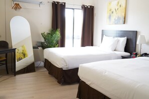 20 chambres, bureau, fer et planche à repasser, Wi-Fi gratuit