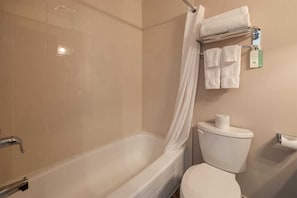 مجففات شعر، مناشف، صابون، شامبو