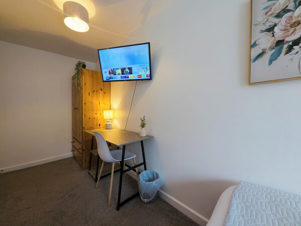 Double Room, City View | Free WiFi