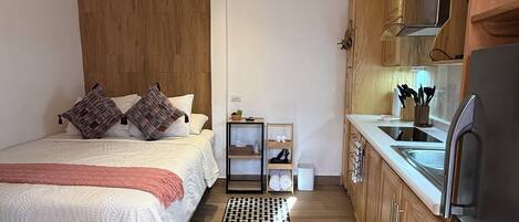 1 bedroom, iron/ironing board, WiFi, bed sheets