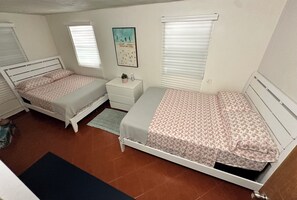 4 bedrooms, WiFi, bed sheets