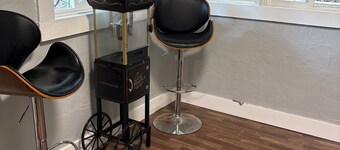 Delightful 2-bedroom house with AC in Maryville.