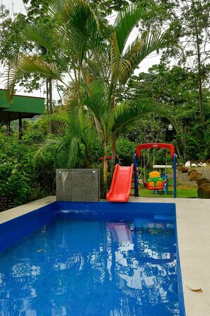 Piscine extérieure