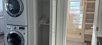 Private Salinas Casita Queen Bed, Walk to Downtown Salinas & 15 Mins to Monterey