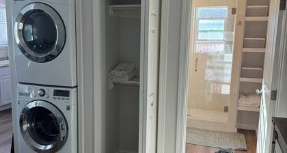 Private Salinas Casita Queen Bed, Walk to Downtown Salinas & 15 Mins to Monterey