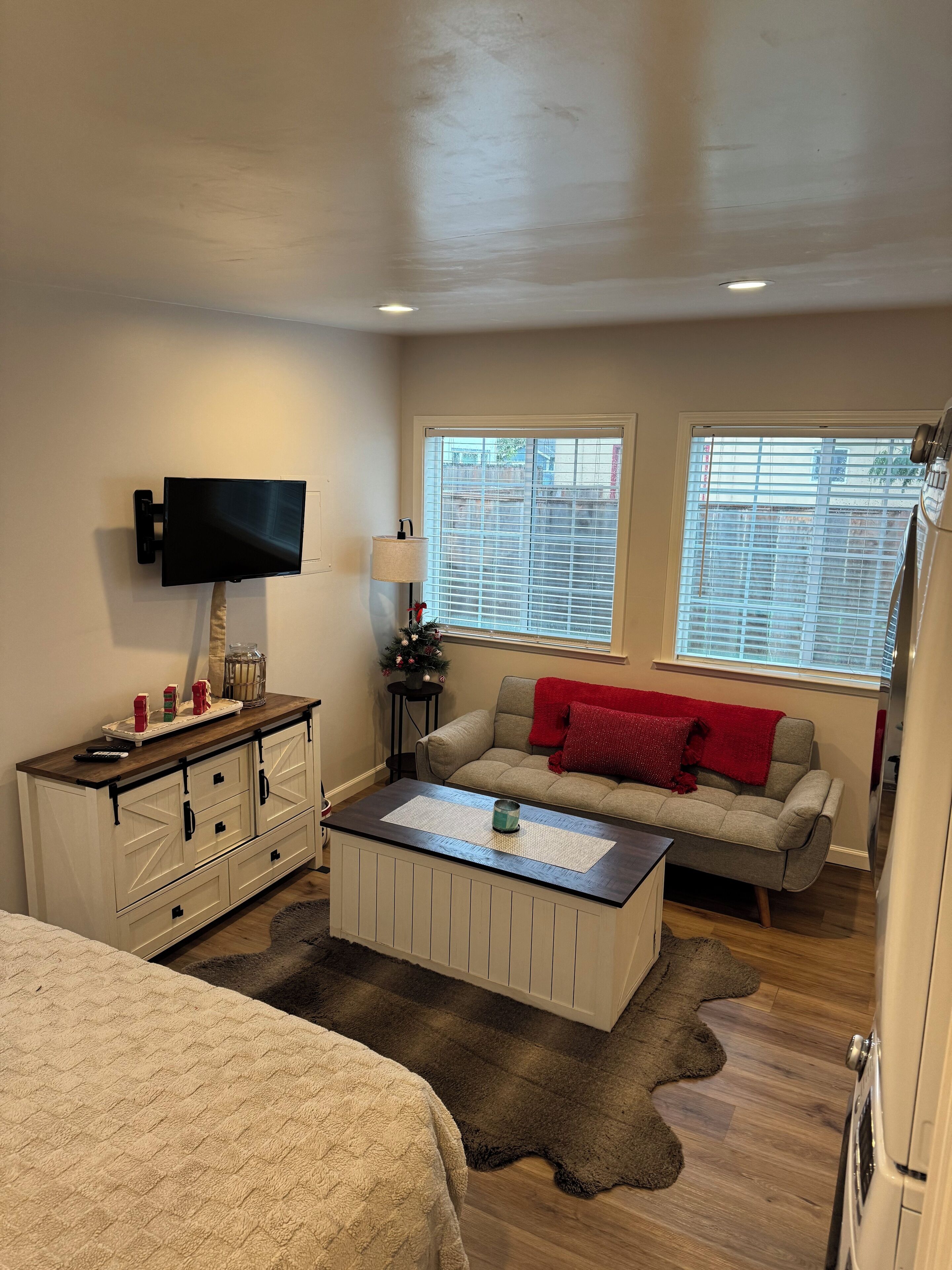 1 bedroom, WiFi, bed sheets