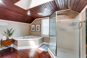 Hair dryer - Stylish NoDa Gem | Hot Tub, Games & Walk to Dining (Charlotte)