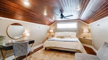 4 bedrooms, desk, iron/ironing board, travel cot