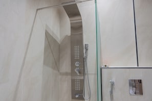 Phòng tắm