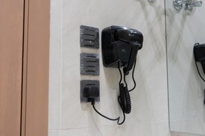 Studio, City View | Bathroom