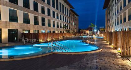 Max Carneiros Suites by CTA