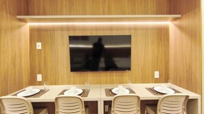 إستديو | واي فاي مجانًا