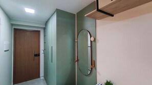 Studio | Interior - Max Carneiros Suites by CTA (Tamandaré)