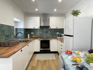 Microonde, forno, piano cottura