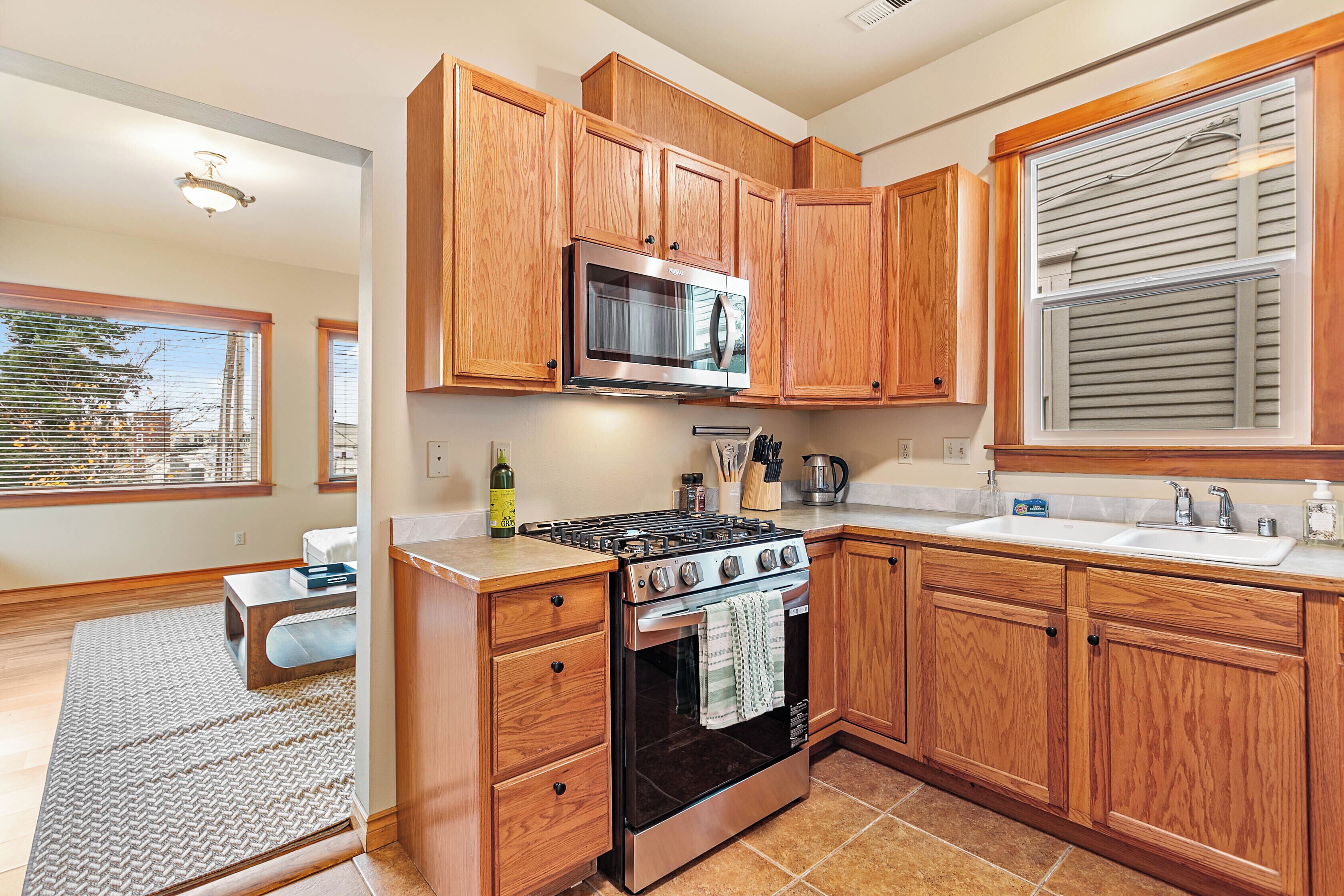 Microwave, oven, stovetop, dishwasher