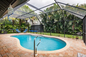 Udendørs pool, opvarmet pool
