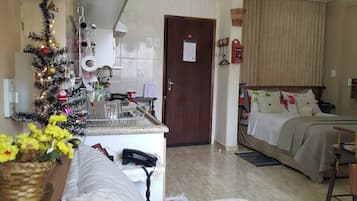 1 camera, Wi-Fi, lenzuola