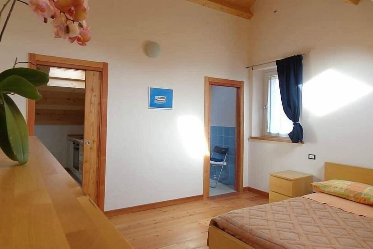 Deluxe Apartment, Mountain View | Free WiFi