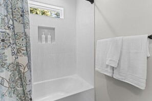Towels - St George`s Getaway W/ Firepit! (Piney Point)
