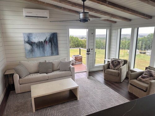 Luxury Cabin -Glen Rose located near Fossil Rim. On 90 peaceful acres. 360 views