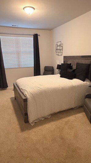 1 bedroom, iron/ironing board, free WiFi