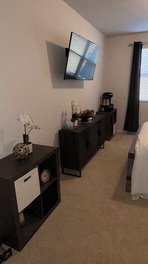 1 bedroom, iron/ironing board, free WiFi