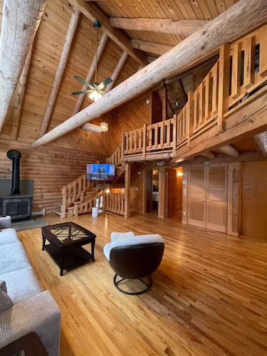 Roxbury Cabin Retreat