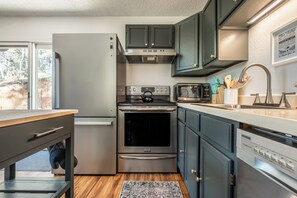 مواد تنظيف صديقة للبيئة