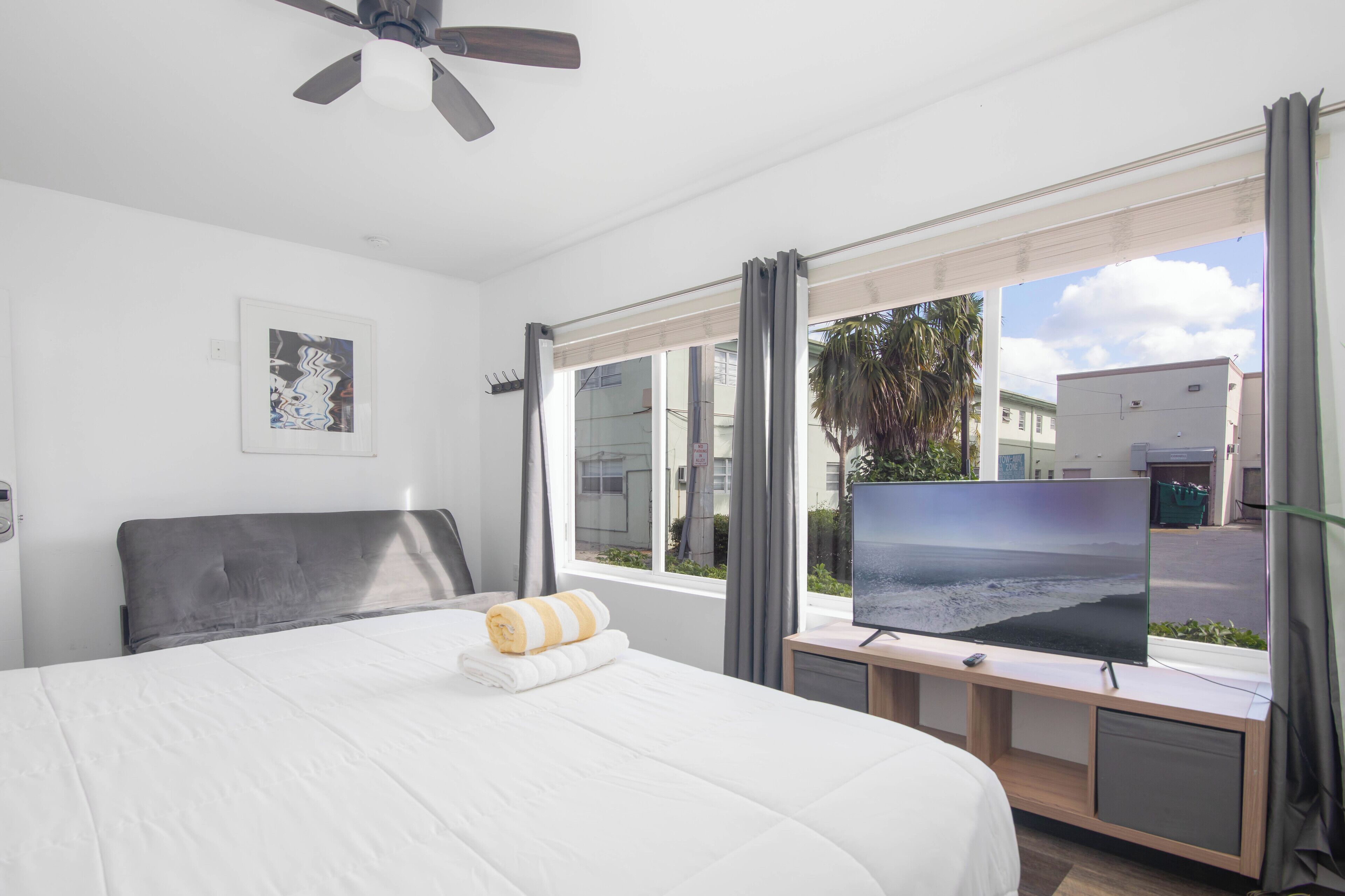 Family Apartment | Hypo-allergenic bedding, individually decorated, individually furnished