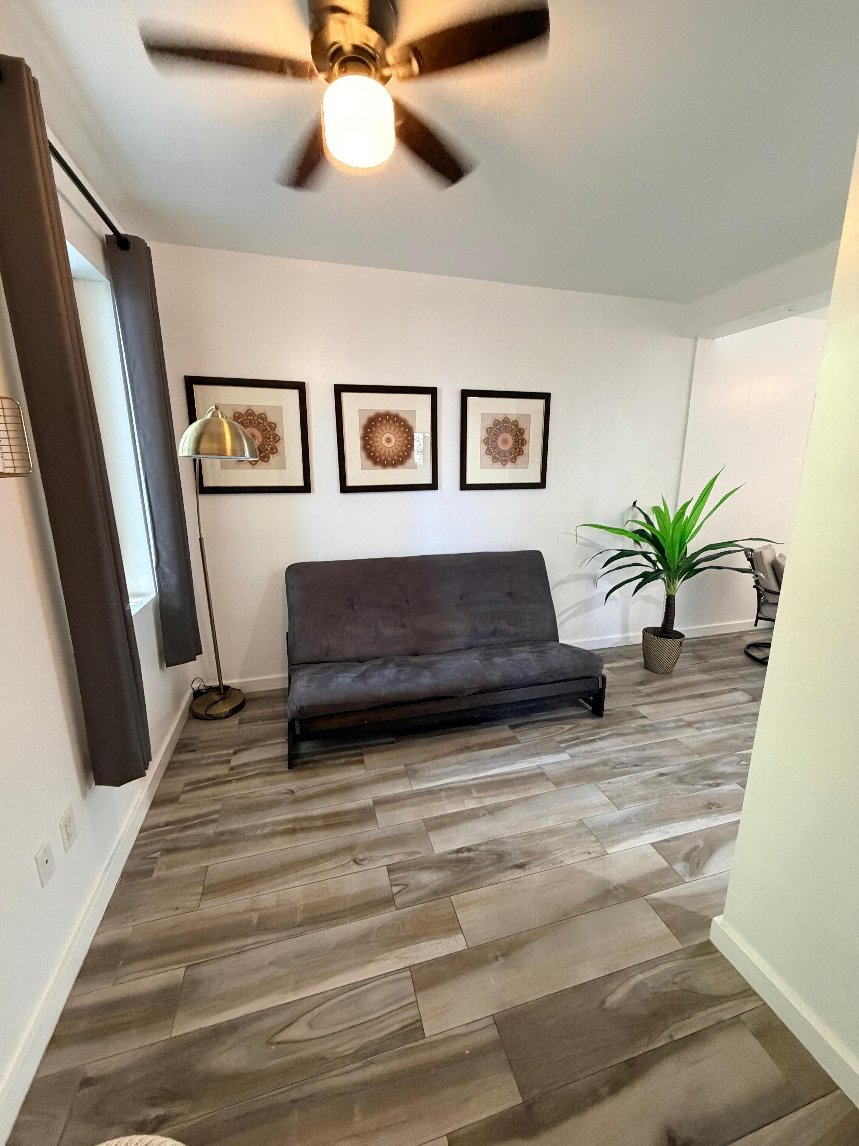 Seprai antialergi dan didekorasi berbeda-beda