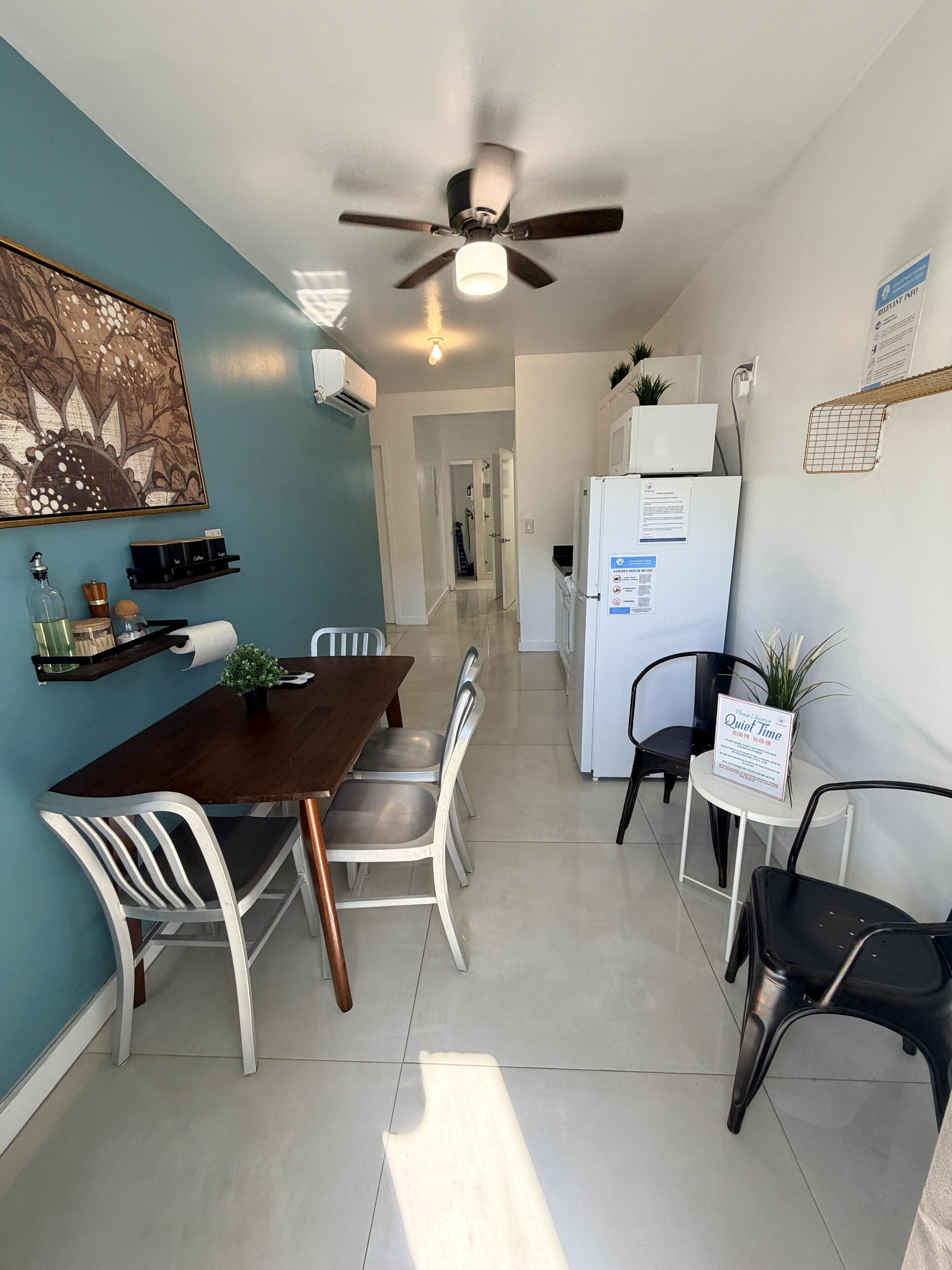 Apartemen Klasik | Area keluarga | Smart TV 32-inci dengan saluran TV digital