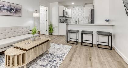 Downtown 1 Bed Apartment