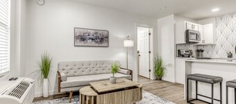 Downtown 1 Bed Apartment