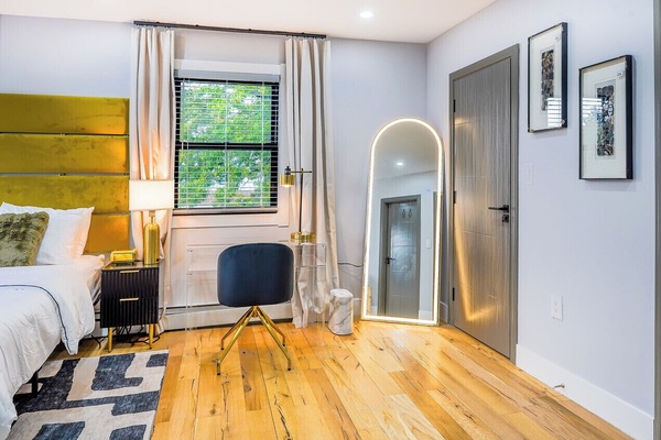 2 bedrooms, in-room safe, WiFi, bed sheets