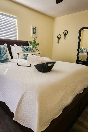 2 多间卧室、熨斗/熨衣板、WiFi、床单