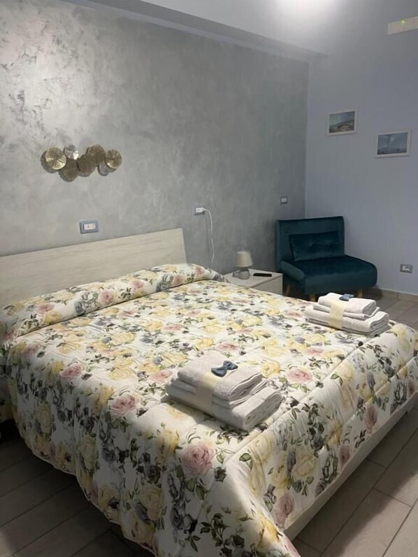 Classic Room | Blackout drapes, soundproofing, free WiFi