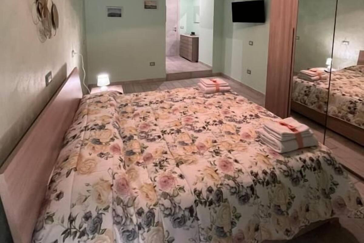 Classic Room | Blackout drapes, soundproofing, free WiFi