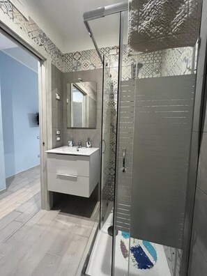 Classic Room | Blackout drapes, soundproofing, free WiFi