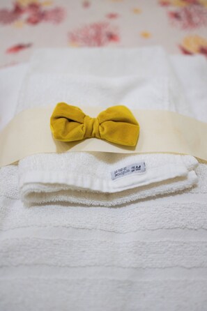 Classic Room | Blackout drapes, soundproofing, free WiFi - Vicolo 55 (Naples)