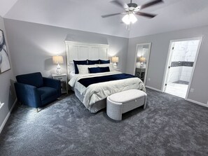 5 habitaciones, tabla de planchar con plancha, wifi y ropa de cama 