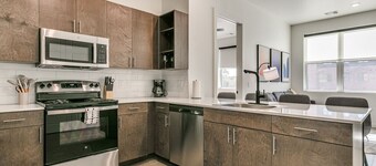 New LUX 2Bed Apt @ UCO