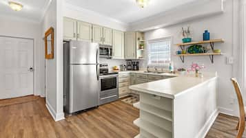Camellia Luxury Suite, 2 Bedrooms, Non Smoking, Bay View | Private kitchen | Microwave, coffee/tea maker, electric kettle, highchair