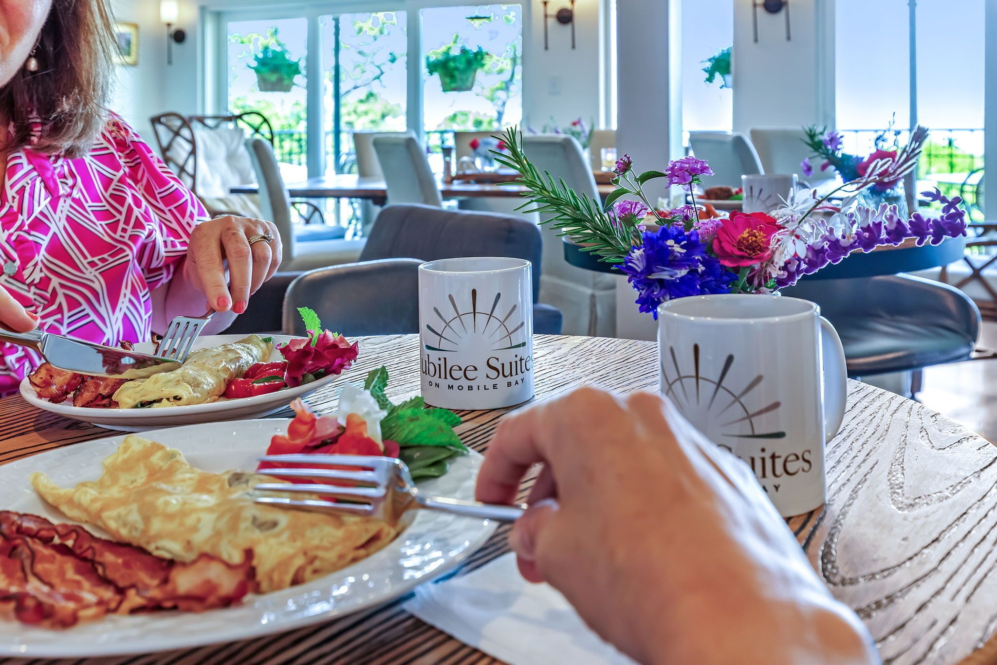 Free daily cooked-to-order breakfast 