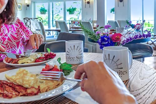 Desayuno a la carta incluido todos los días