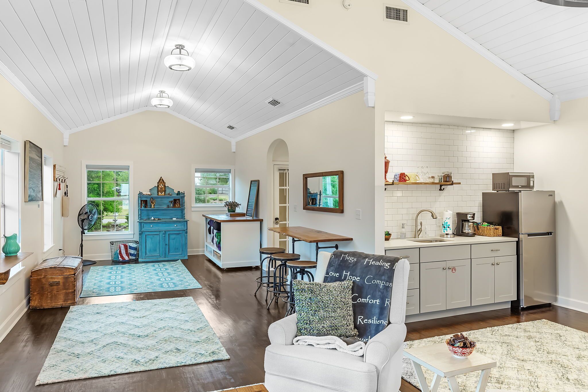 Lotus Luxury Suite, 1 King Bed, Kitchenette, Bay View | Living area | 43-inch Smart TV with digital channels, toys, books