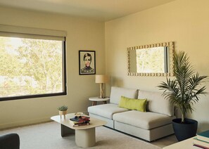 Egyptian cotton sheets, premium bedding, pillow-top beds, in-room safe