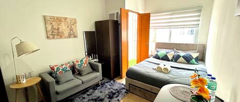 1 bedroom, free WiFi, bed sheets