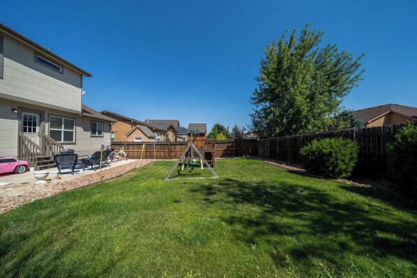 المنطقة المحيطة بالمنشأة