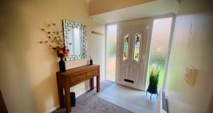 Modern-privategarden-family-20mintoldn